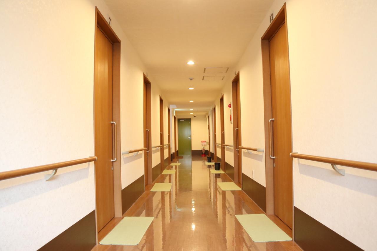 Tokiyo Hostel Тоёнака Экстерьер фото